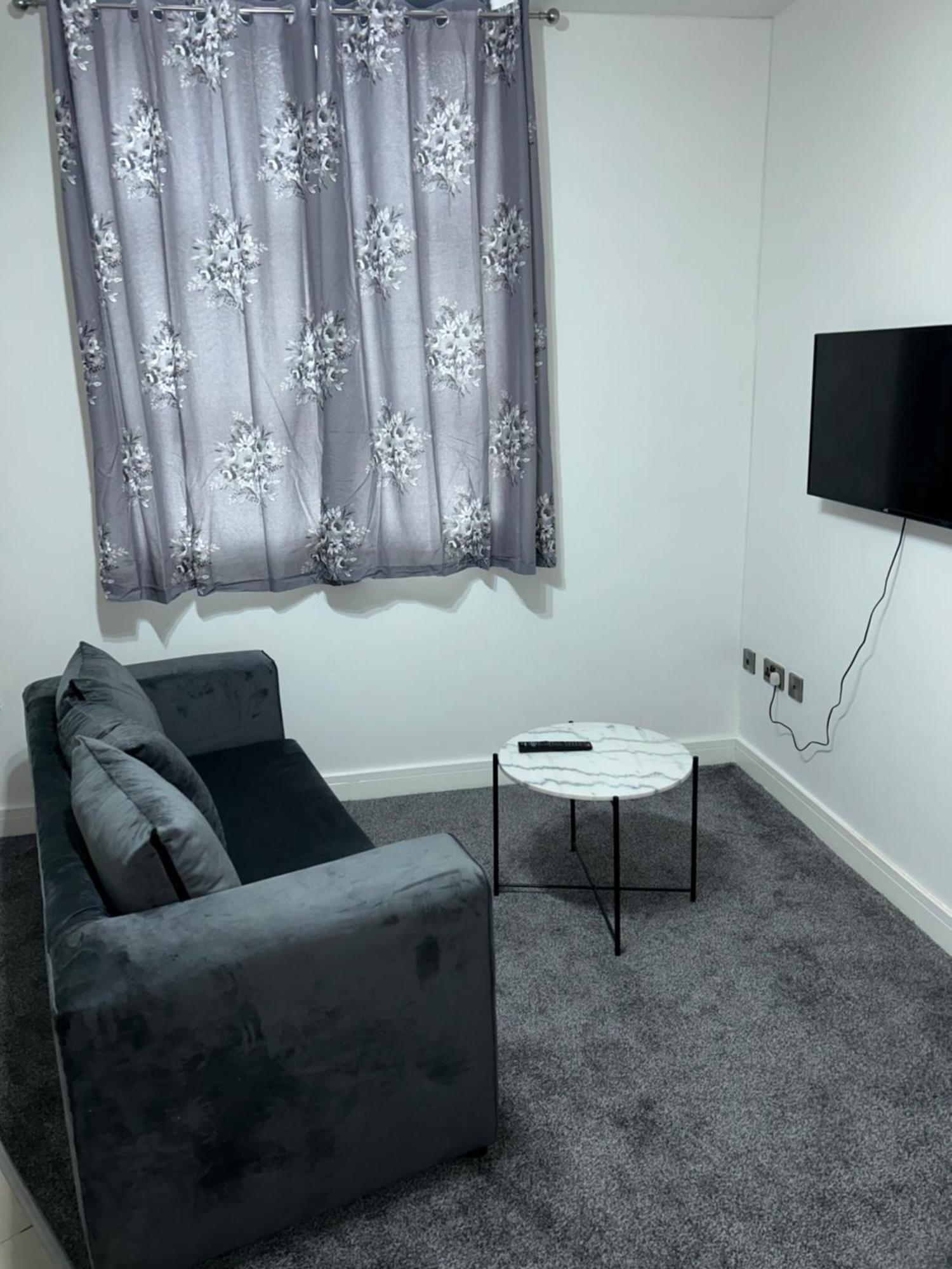 Lovely 1 Bed Apartment In Salford Manchester Eksteriør billede